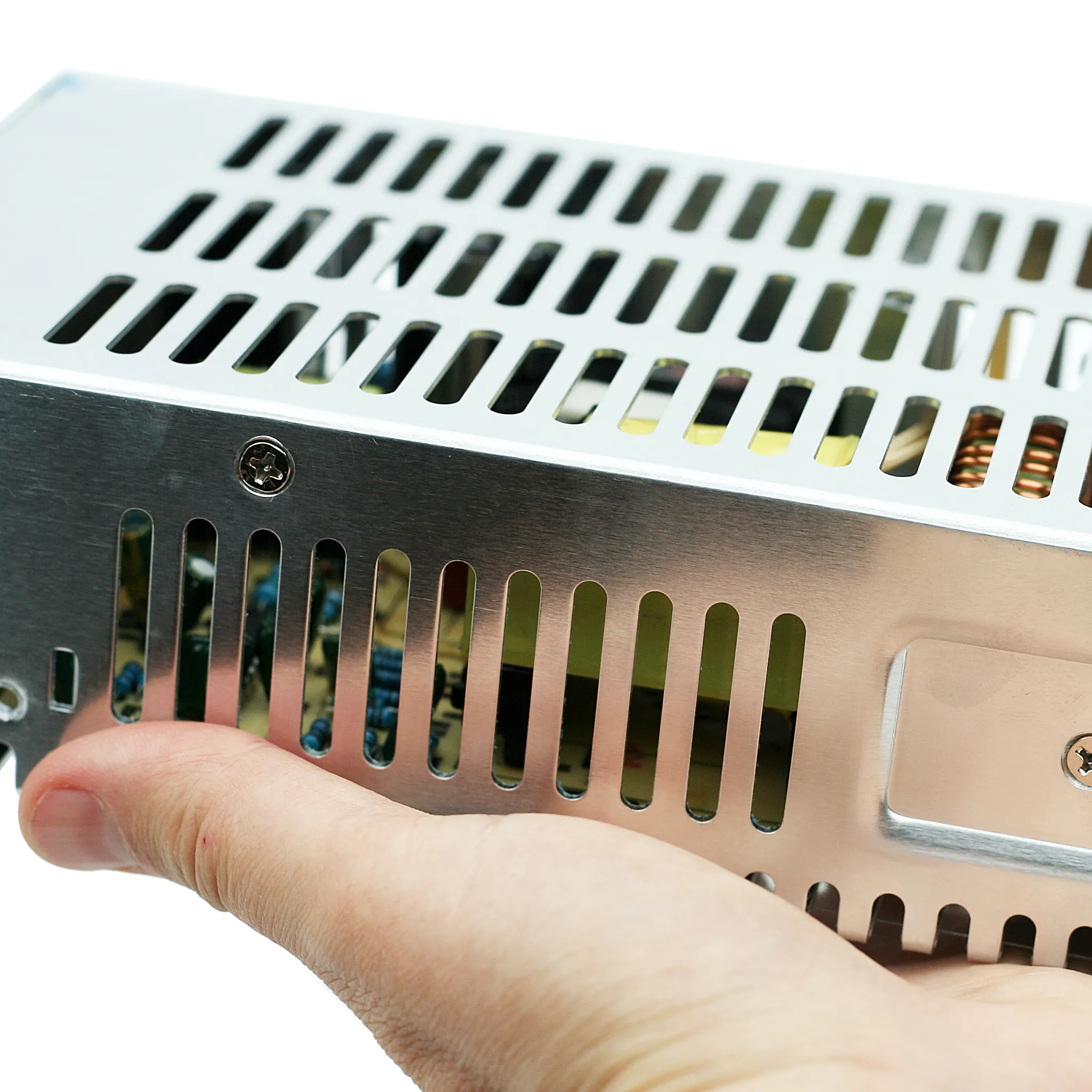 Источник питания INNOCONT. Вход: 220VAC, 2.5А, выход: 200W, 24VDC, 8.3A, -10 +50С, IP20 типы защиты: КЗ, перегрузка, перенапряжение SB-P-201-24